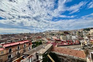 Appartamento a Napoli Gradini Cinesi 4 locali