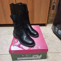 Stivali bambina n.34 usati una volta 