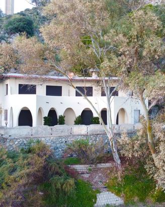 Villa Caminia: Il Tuo Angolo di Paradiso