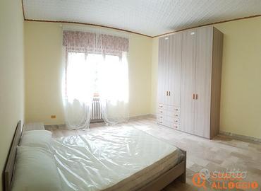 3 stanze singole + 2 posti auto