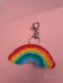 portachiavi amigurumi arcobaleno 