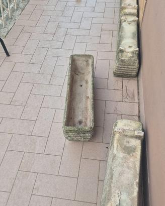 Vasi per piante da esterno in cemento n. 11