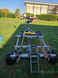 Carrello motorizzato alloggio gommone o barca