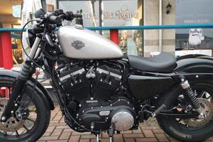 Harley-Davidson iron 883