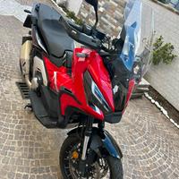 HONDA X-ADV 750 special edition anno 2024