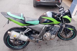 Moto Kawasaki 