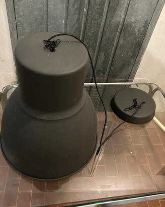 Due lampadari grandi