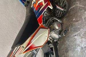 Mini moto da cross 125 per uso privato usata poco