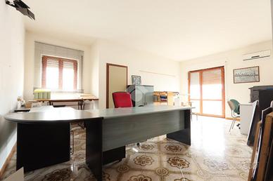 2 LOCALI A ALBA ADRIATICA