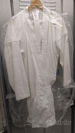 Kimono taglia 180cm usato solo una volta 