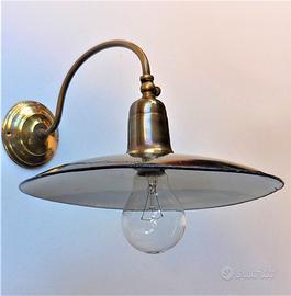 Lampada da parete vintage