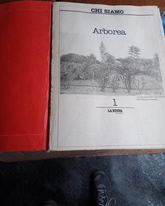 Libro "Chi Siamo" in fascicoli 