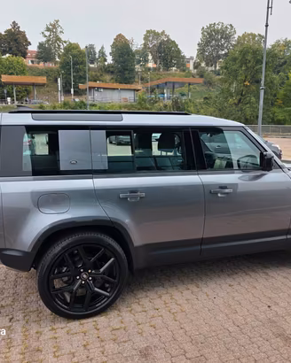 Defender 110 3.0D 200CV iva esposta valutiamo usat