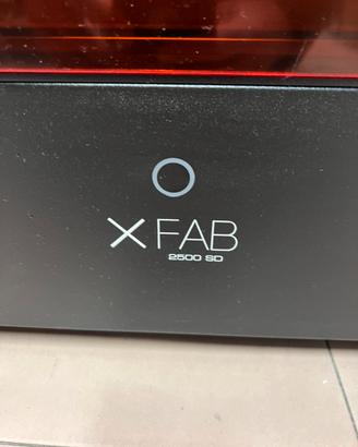 Stampante 3D a resina DWS XFAB 2500SD