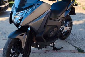 Honda integra 750  2014 km 78000