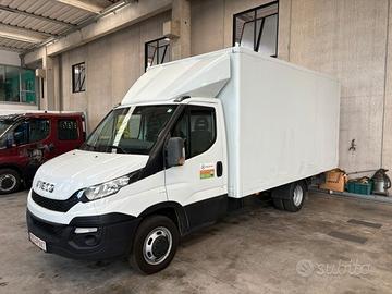 Iveco Daily 35-130 furgone e sponda