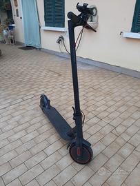 MONOPATTINO ELETTRICO MARCA MI