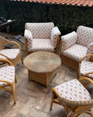 Salotto in rattan 7 pezzi con tavolino