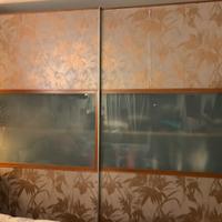 Armadio a due ante scorrevoli