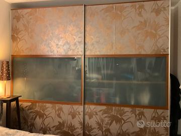 Armadio a due ante scorrevoli