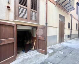 MONOLOCALE A PALERMO