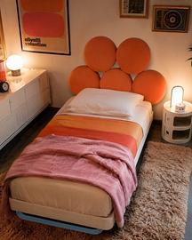 Letto singolo design anni80. Ispirato Marshmallow 