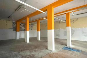 Deposito 330 mq eroi d'ungheria