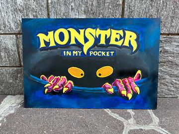 Insegna fanmade "Monster in my pocket"