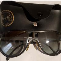 Occhiali da sole RAY-BAN. originale. 