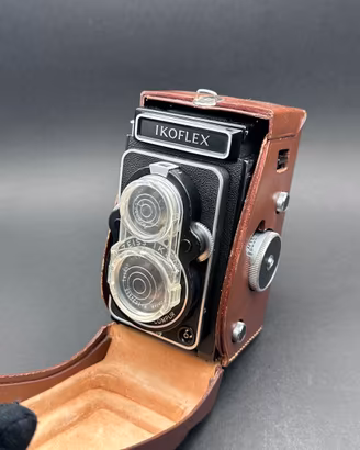 Zeiss Ikon Ikoflex Ia 854/16 - Tessar 75mm f/3.5