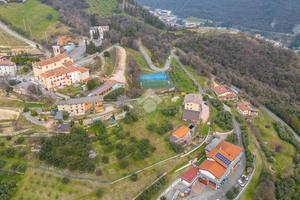 TER. RESIDENZIALE A GREZZANA