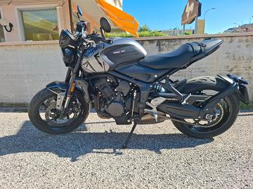 Triumph Trident 660 immacolata