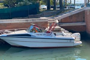 Barca rio 590 cabin motore 150 mercury