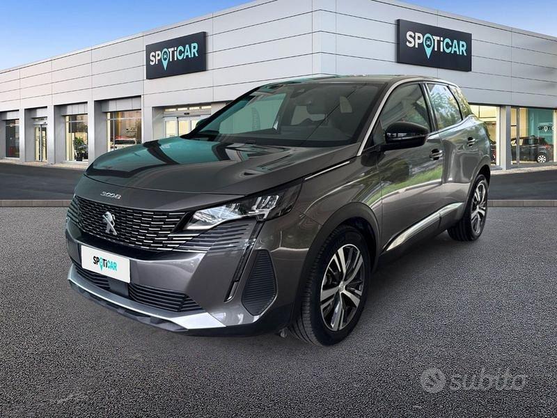 Peugeot e-3008