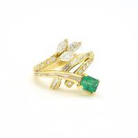 Anello fantasia in oro giallo con diamanti