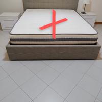 STRUTTURA LETTO GRIGIO CON TESTIERA (NO MATERASSO)