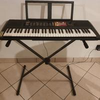 Pianola yamaha f71 