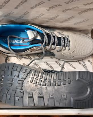 Scarpe ducati originali nuove 
