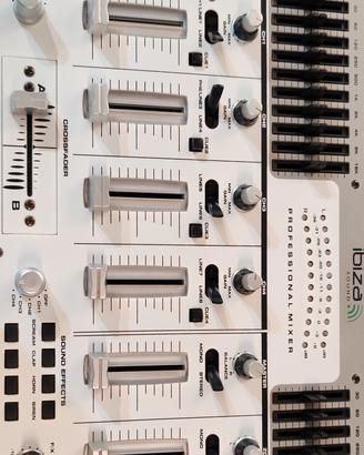 Ibiza Mixer DJM-102 usato parzialmente funzionante