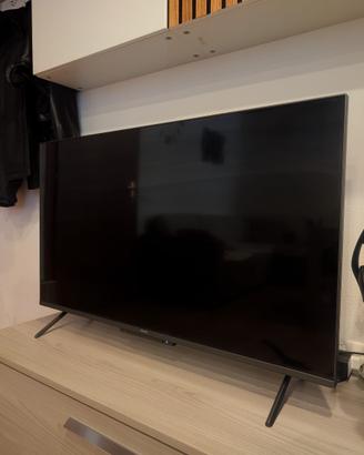 Smart TV Philips 43" 43PUS8010/12 4K Ambilight - P