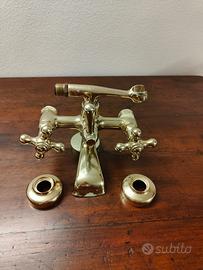 Gruppi vasca in ottone
