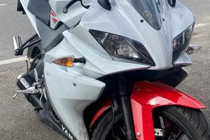 YAMAHA YZF R125