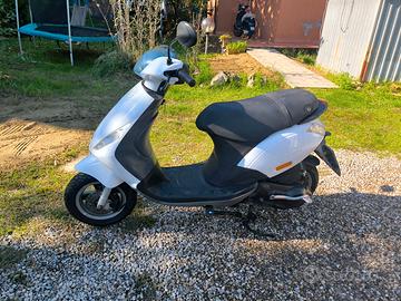 Piaggio Zip 100 swap 200cc