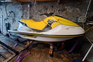 Yamaha waverunner