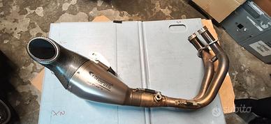 Scarico AKRAPOVIC  completo per MT-O7  Titanium