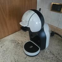Macchina per il caffè + capsule omaggio 
