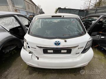 POSTERIORE TOYOTA YARIS HYBRID (XP130) PER RICAMBI