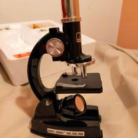 Lotto 2 microscopi con imperfezioni: Tot. 10,00 eu