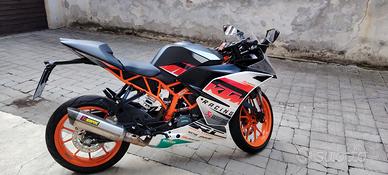 KTM RC 125 AKRAPOVIC