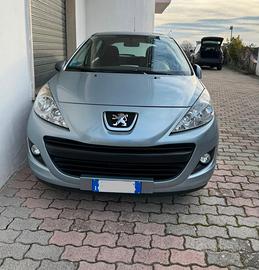 Peugeot 207 - 2011